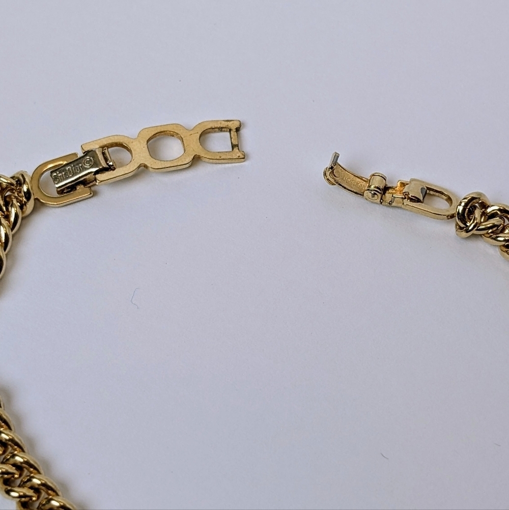 Dior Gold Tone Curb Chain Choker Necklace Pavé Crystal Links Y2K Authentic - Picture 5 of 6